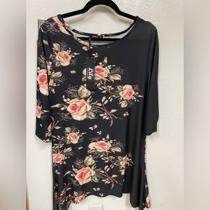 Black floral asymmetric blouse (XL) NWT